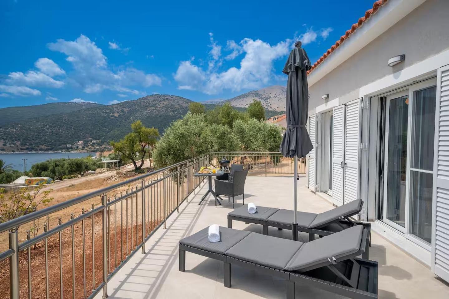 Maritina's Amazing Sea View Appartement