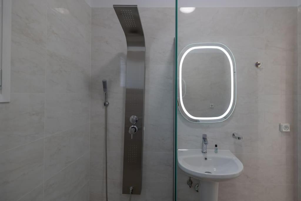 Maritina's Amazing Sea View Apartment *